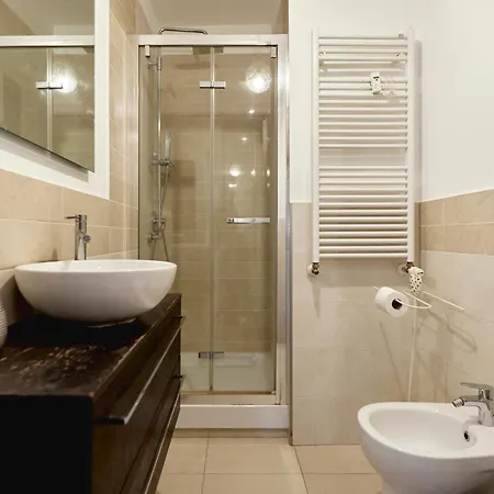 Cadorna Cityview Flat - Strategic Position In The Middle Of The Square Milan Exterior photo