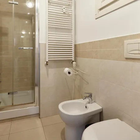 Cadorna Cityview Flat - Strategic Position In The Middle Of The Square Milan Exterior photo